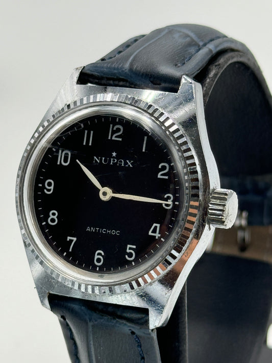 nupax antichoc vintage 30mm watch
