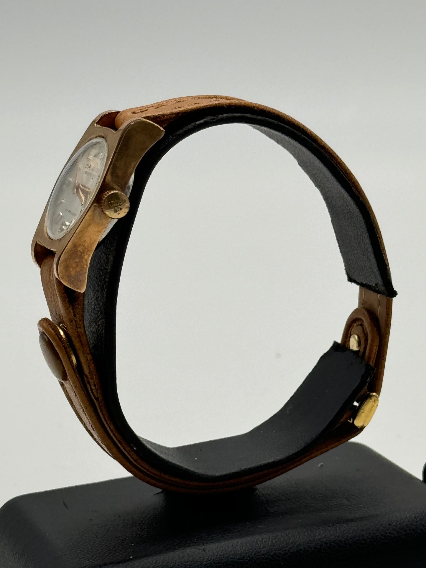 cauny swiss made 17 rubis 185-600069 22mm