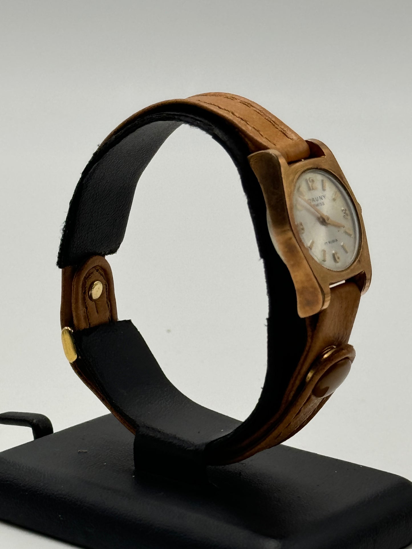 cauny swiss made 17 rubis 185-600069 22mm
