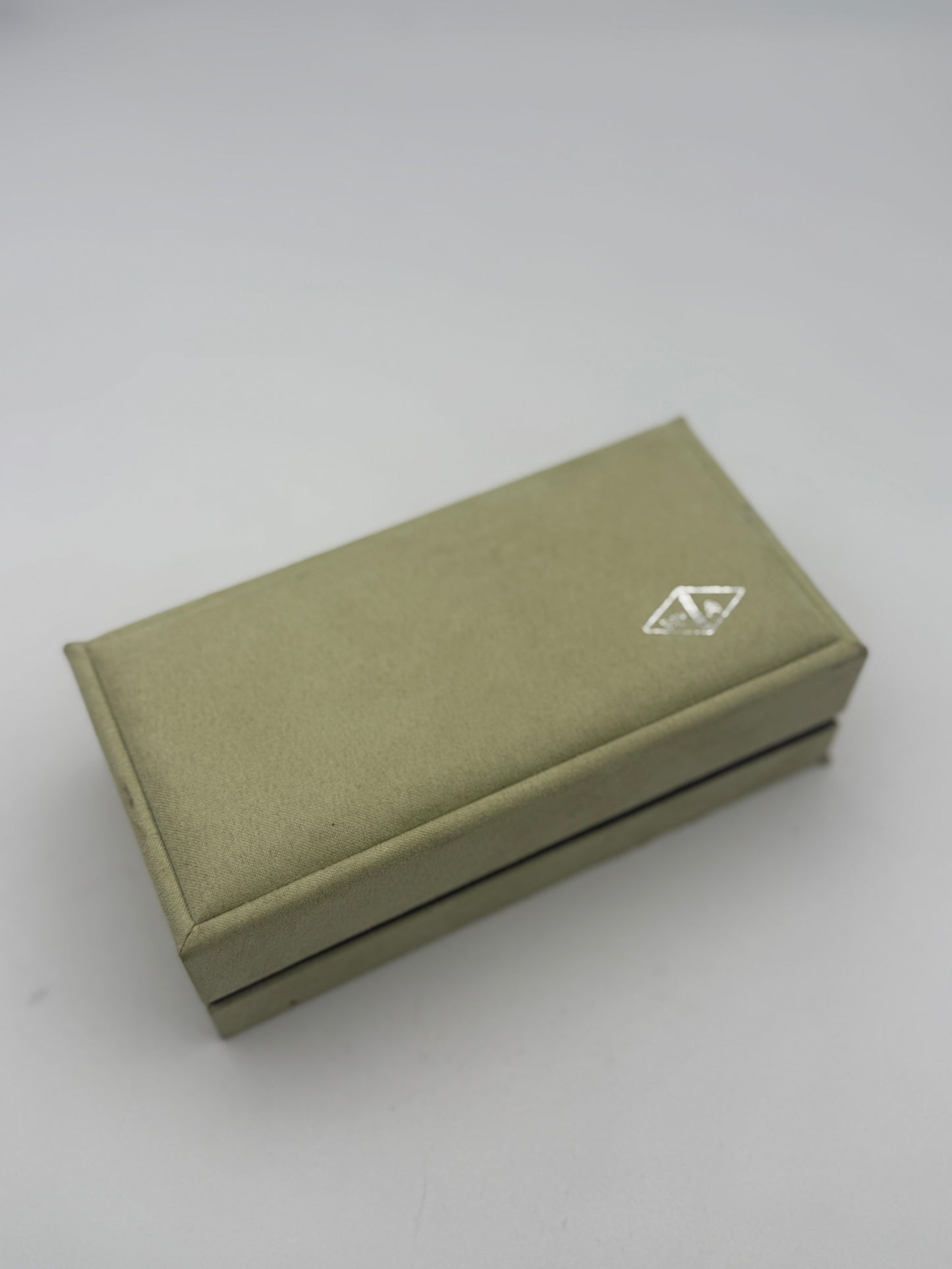 van cleef e arpels watch box scatola