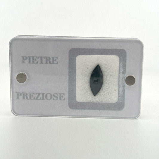 spinello spinel black natural marquise blister 2.82ct